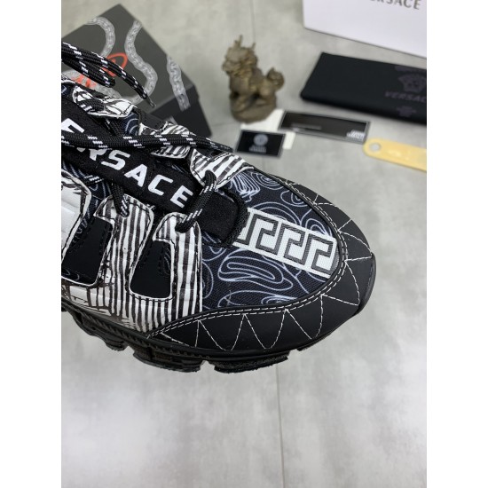 Versace Shoes: Top Quality