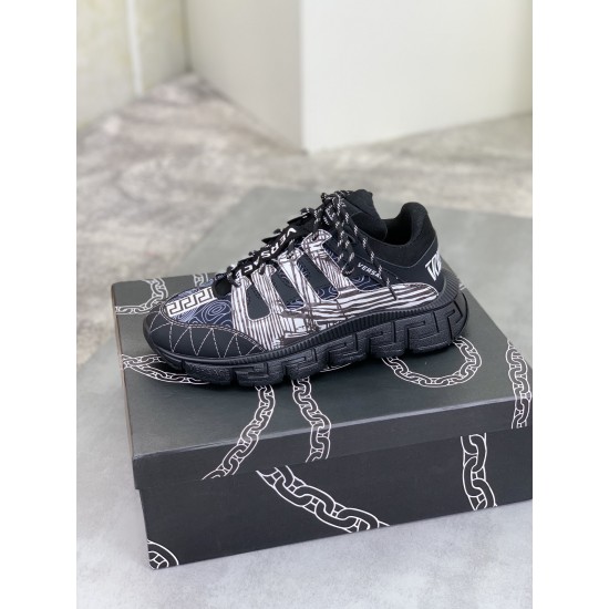 Versace Shoes: Top Quality