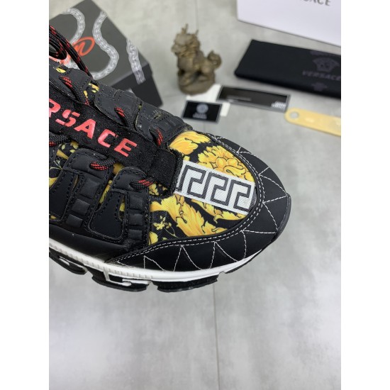 Versace Shoes: Top Quality