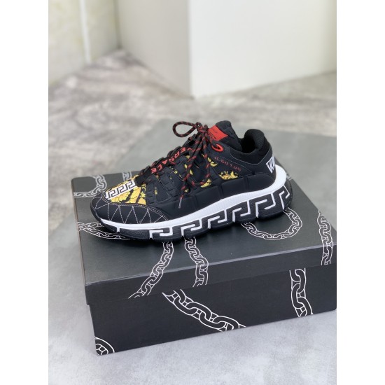 Versace Shoes: Top Quality