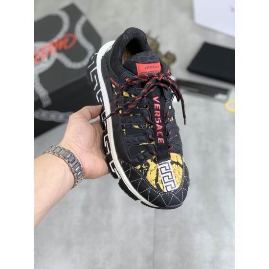 Versace Shoes: Top Quality