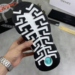 Versace Shoes: Top Quality
