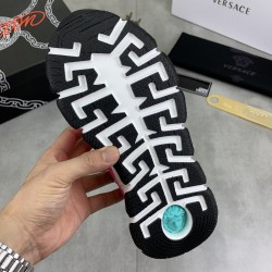 Versace Shoes: Top Quality