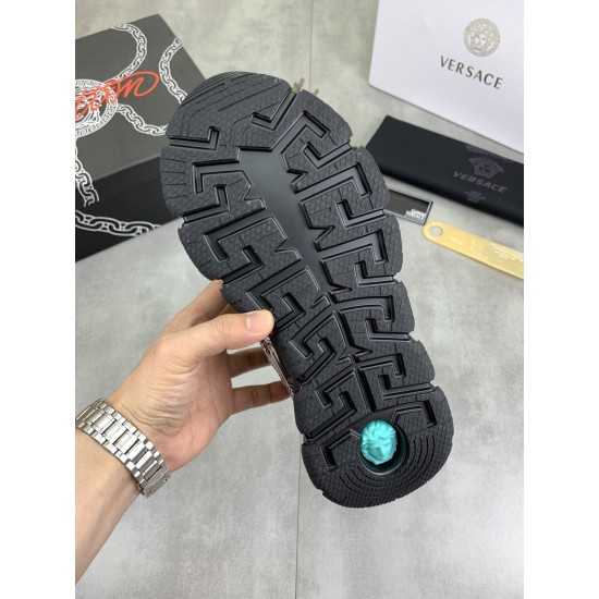 Versace Shoes: Top Quality