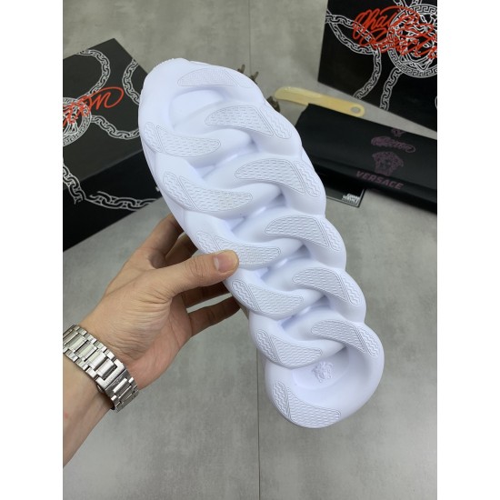 Versace Shoes: Top Quality