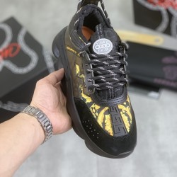 Versace Shoes: Top Quality
