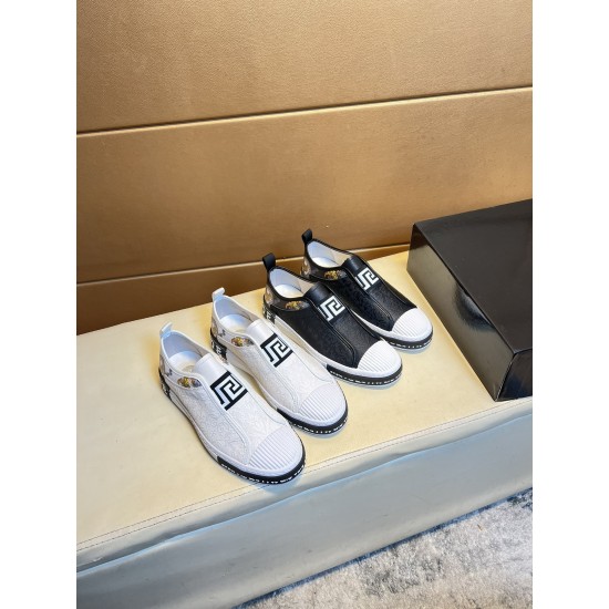 Versace Shoes: Top Quality