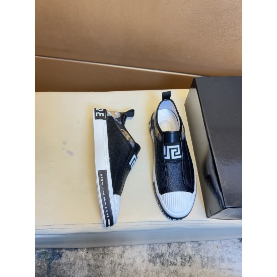 Versace Shoes: Top Quality