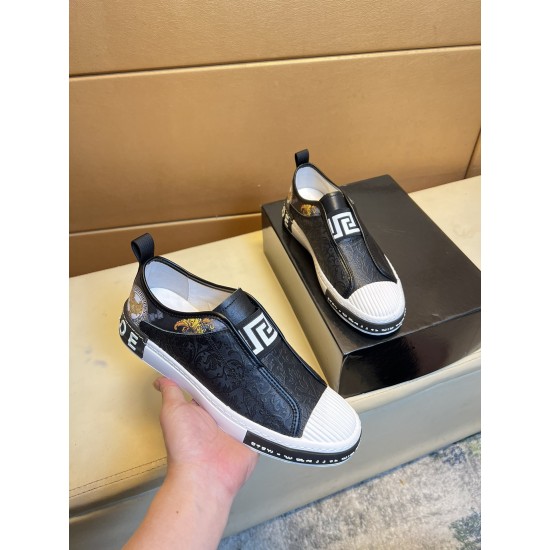 Versace Shoes: Top Quality