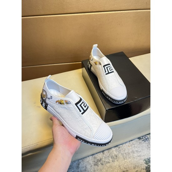Versace Shoes: Top Quality