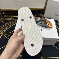 Versace Shoes: Top Quality