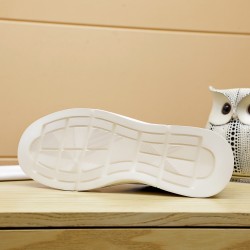 Versace Shoes: Top Quality