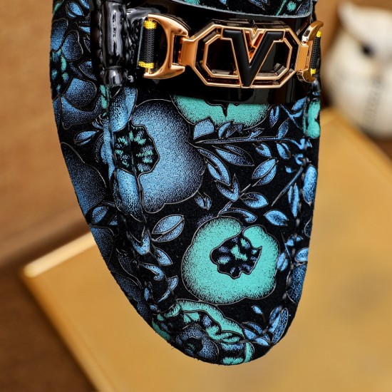 Versace Shoes: Top Quality
