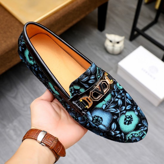 Versace Shoes: Top Quality