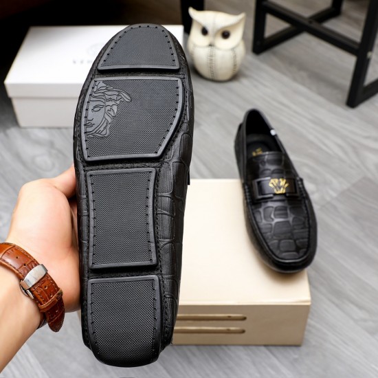Versace Shoes: Top Quality