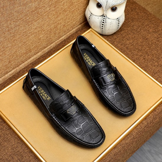 Versace Shoes: Top Quality