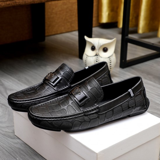 Versace Shoes: Top Quality