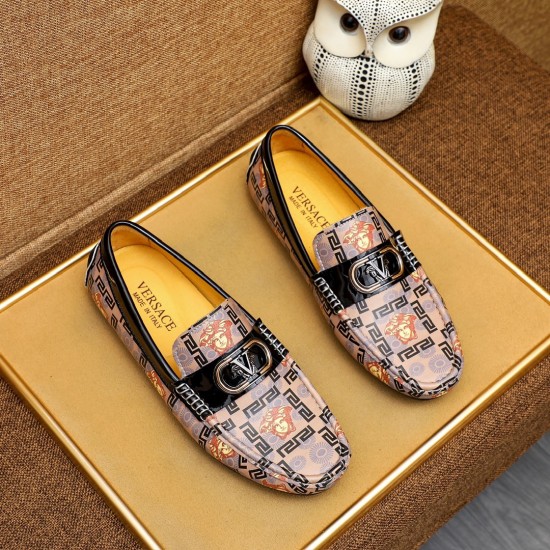 Versace Shoes: Top Quality