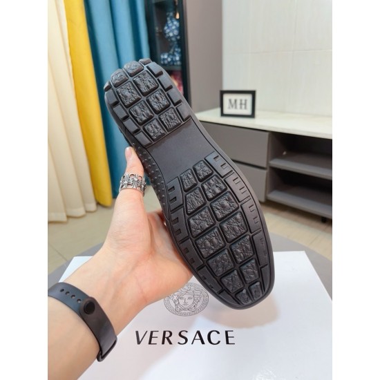 Versace Shoes: Top Quality