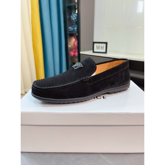 Versace Shoes: Top Quality