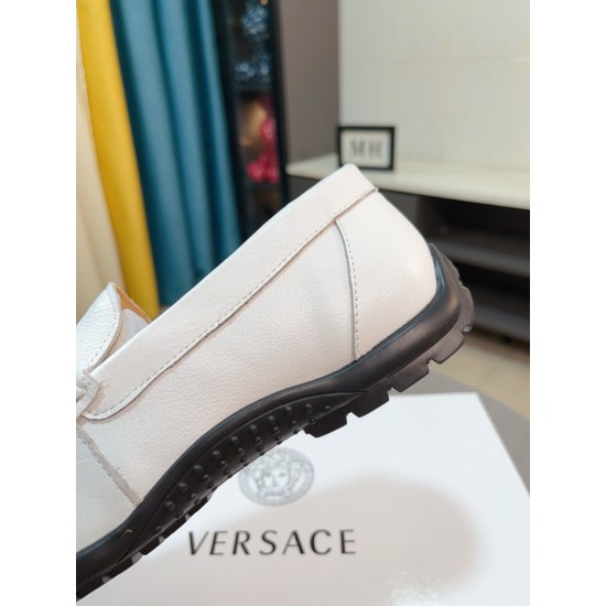 Versace Shoes: Top Quality