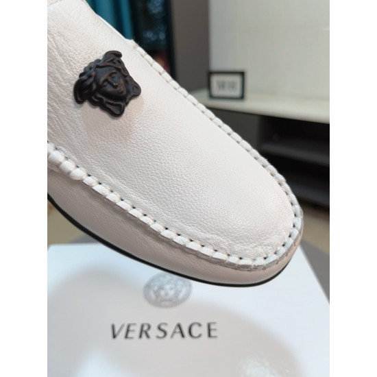 Versace Shoes: Top Quality