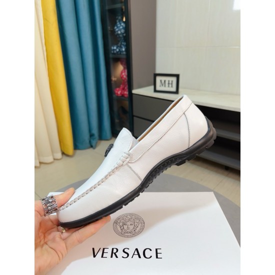 Versace Shoes: Top Quality