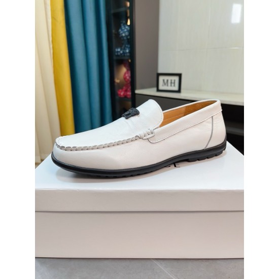 Versace Shoes: Top Quality