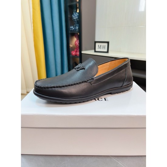 Versace Shoes: Top Quality