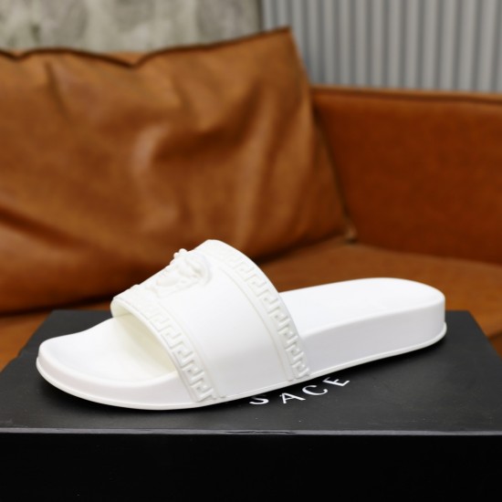 Versace Shoes: Top Quality