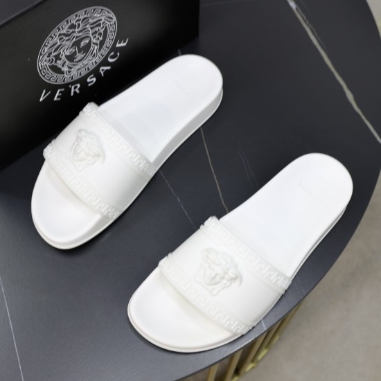 Versace Shoes: Top Quality