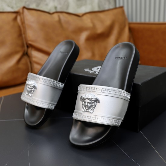 Versace Shoes: Top Quality
