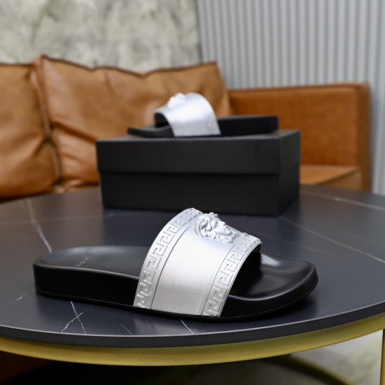 Versace Shoes: Top Quality
