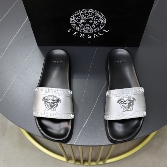 Versace Shoes: Top Quality