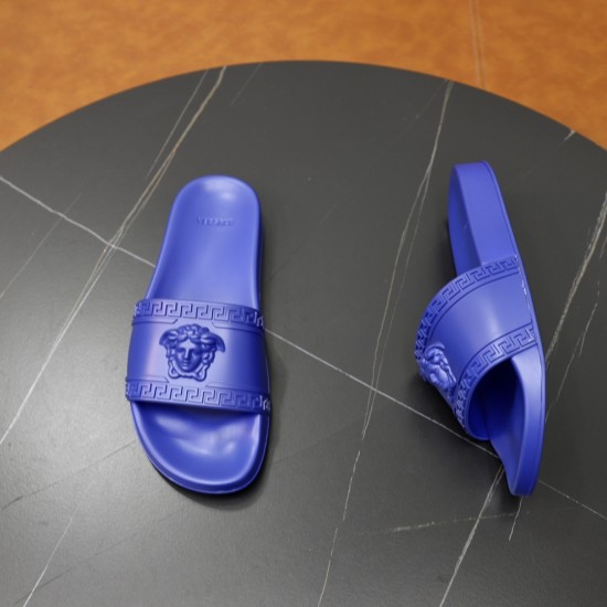Versace Shoes: Top Quality