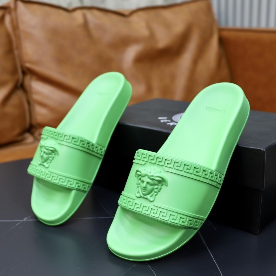 Versace Shoes: Top Quality
