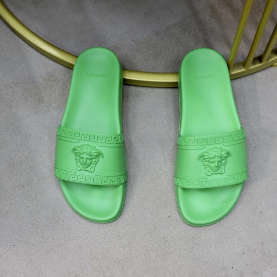 Versace Shoes: Top Quality