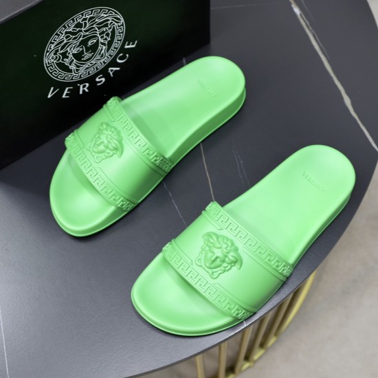 Versace Shoes: Top Quality