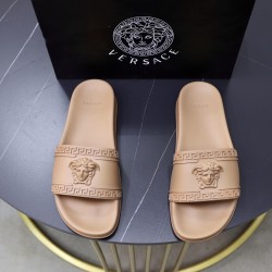Versace Shoes: Top Quality