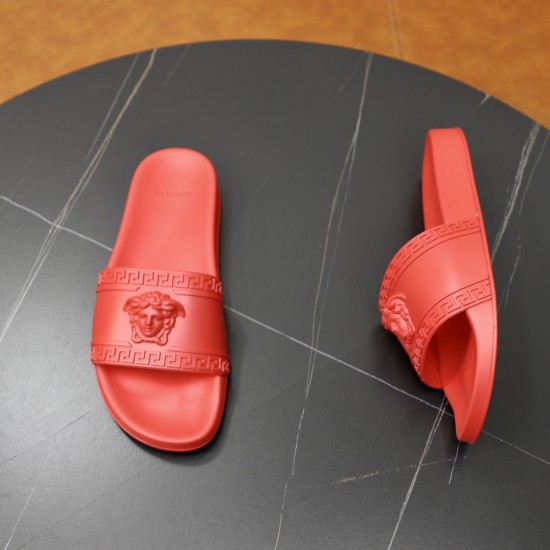 Versace Shoes: Top Quality