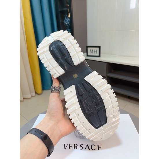 Versace Shoes: Top Quality
