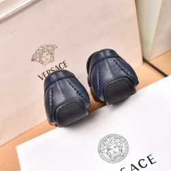 Versace Shoes: Top Quality