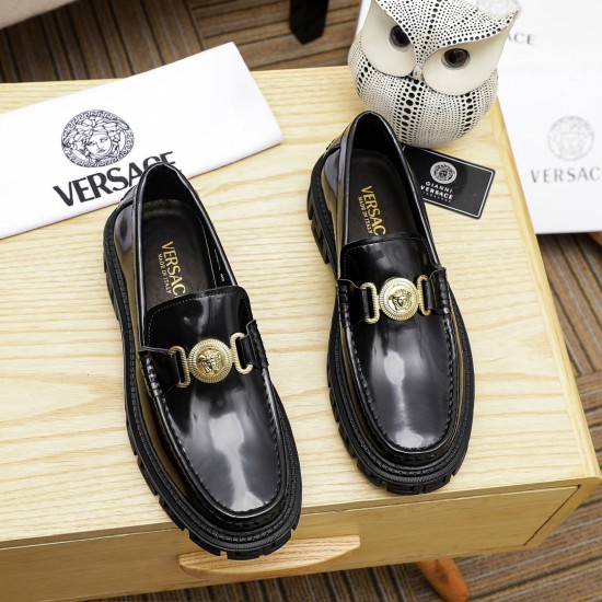Versace Shoes: Top Quality