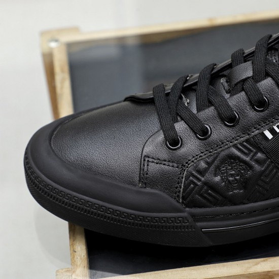Versace Shoes: Top Quality