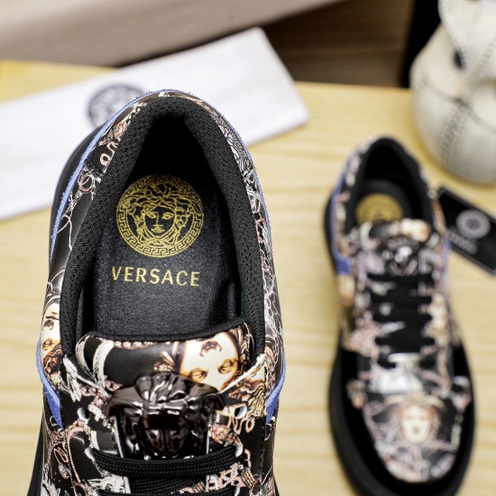 Versace Shoes: Top Quality