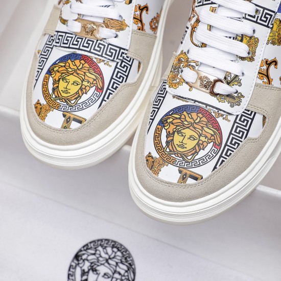 Versace Shoes: Top Quality