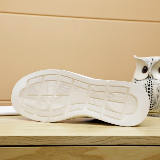 Versace Shoes: Top Quality