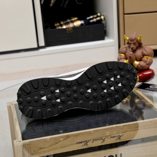 Versace Shoes: Top Quality