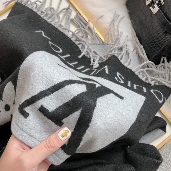 LV Scarf Good Quality