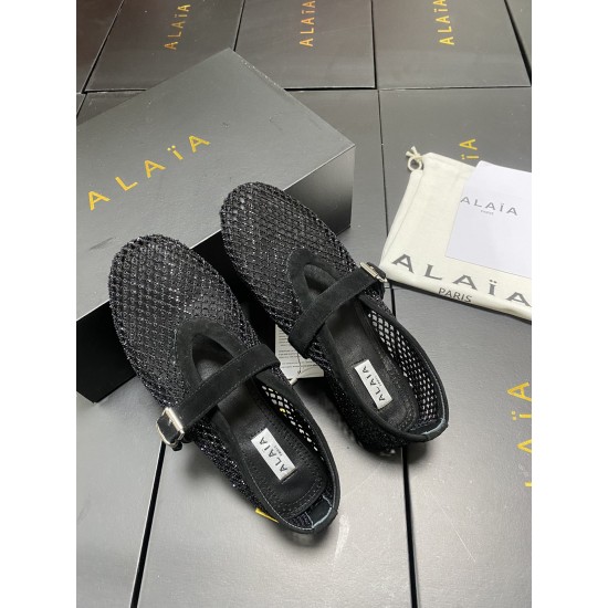 Alaia Shoes Women Top Quality
size 35-41